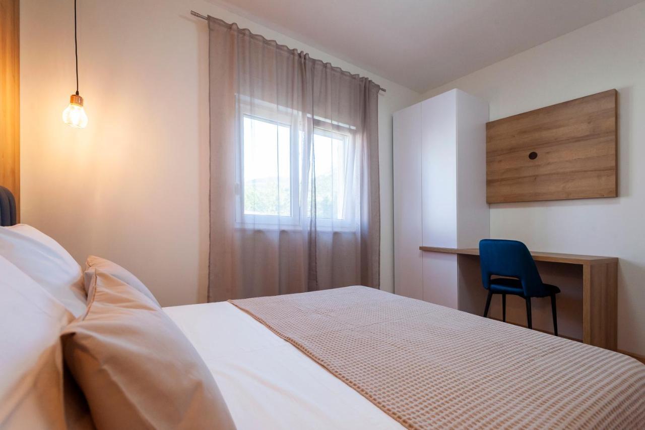 Villa Latica Dicmo Zewnętrze zdjęcie