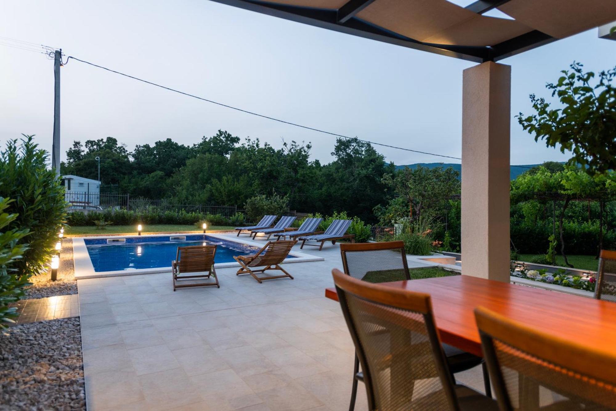 Villa Latica Dicmo Zewnętrze zdjęcie