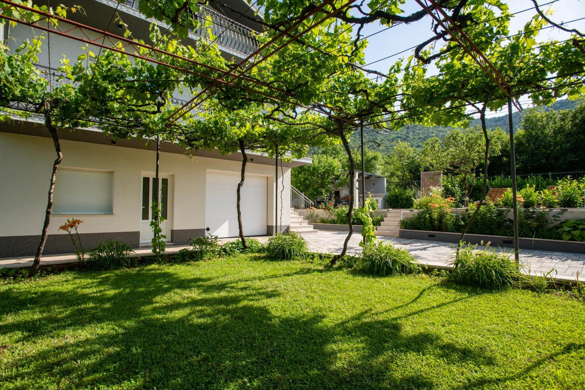 Villa Latica Dicmo Zewnętrze zdjęcie