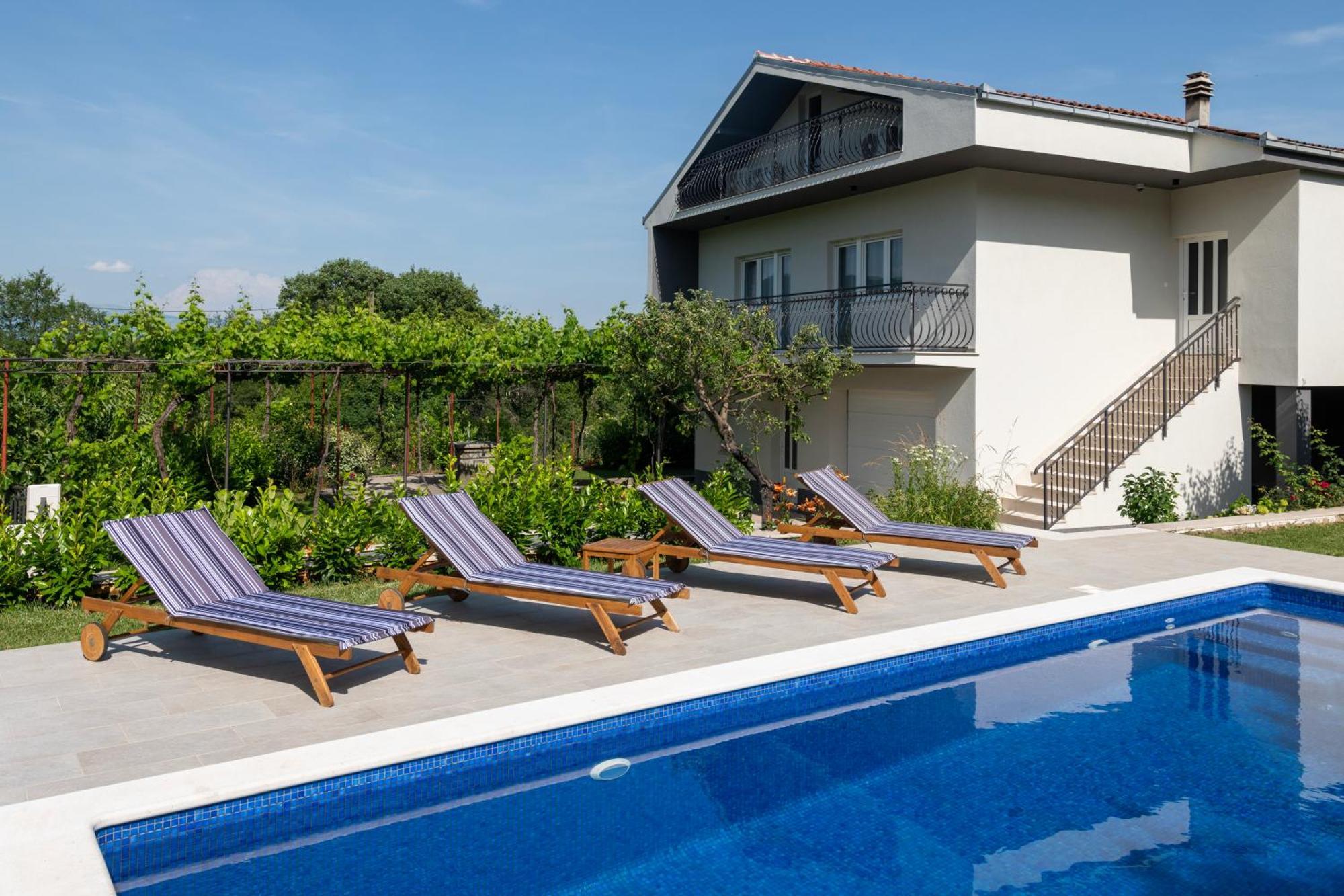 Villa Latica Dicmo Zewnętrze zdjęcie