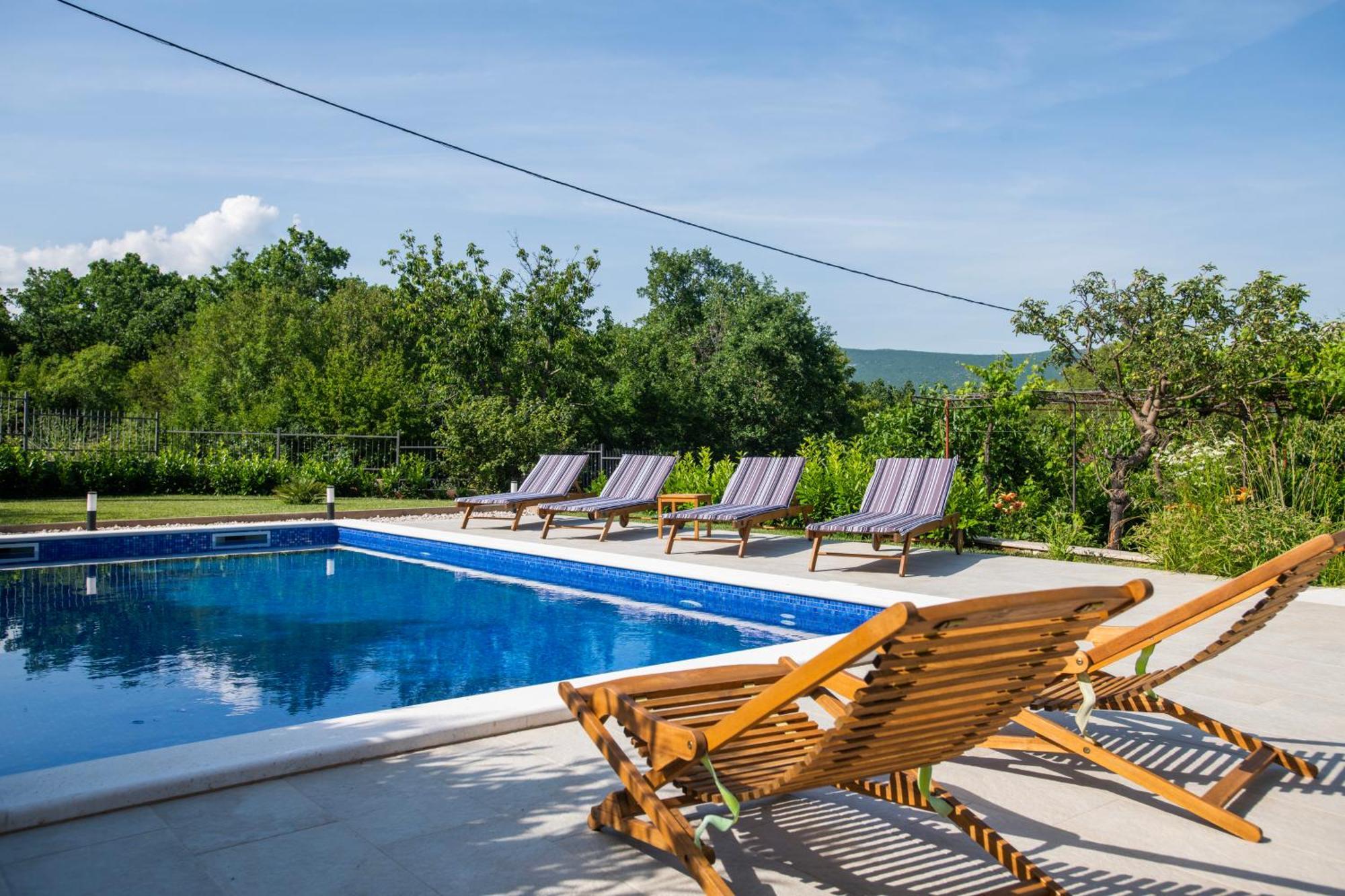 Villa Latica Dicmo Zewnętrze zdjęcie